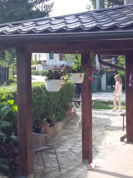 Guesthouse Marton Jezerce Exterior foto
