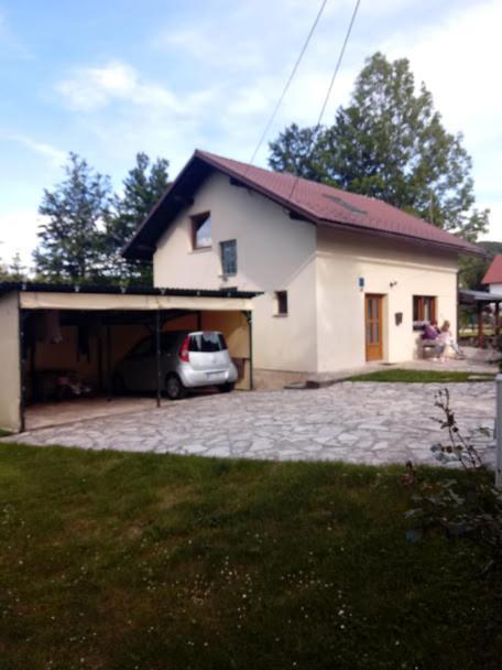 Guesthouse Marton Jezerce Exterior foto
